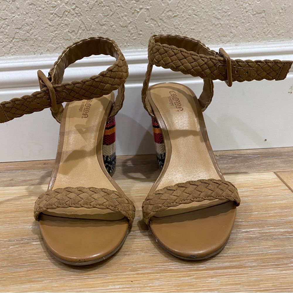 Crown Vintage Boho Block Heels Sz 6 - Picture 2 of 4